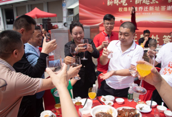 通过我们的精心制作，为消费者带来质优价廉的产品。